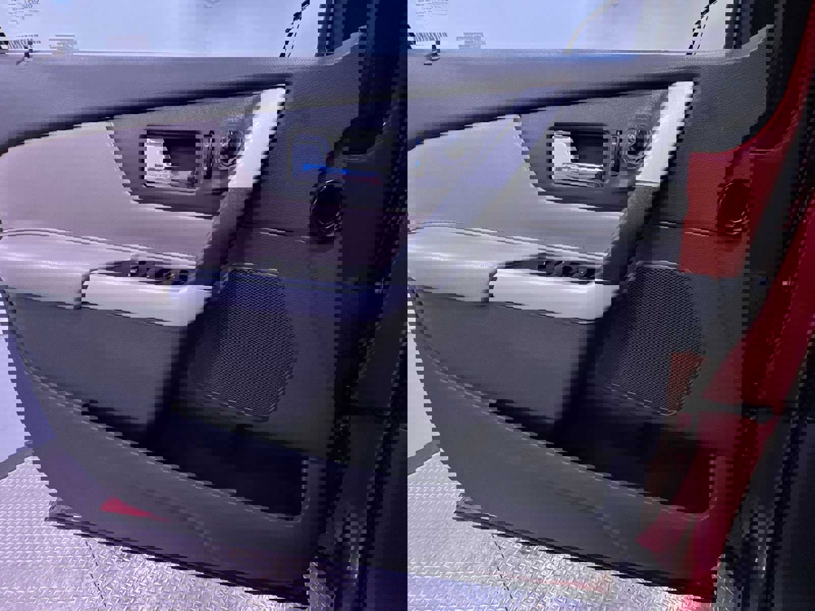 Used 2011 Ford Edge Limited image 30