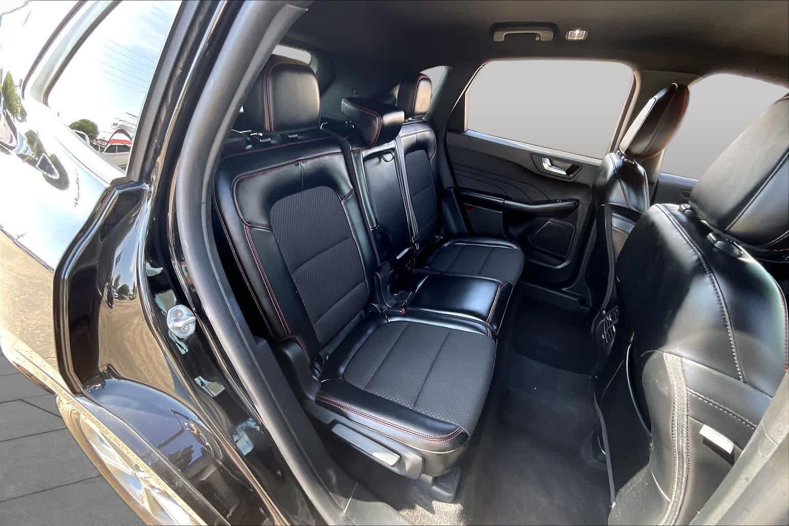 Used 2024 Ford Escape ST-Line FWD image 18