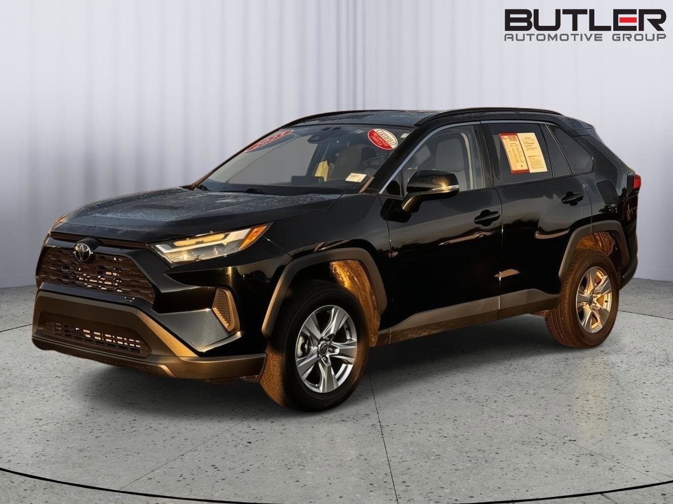 Certified 2023 Toyota RAV4 XLE FWD image 1