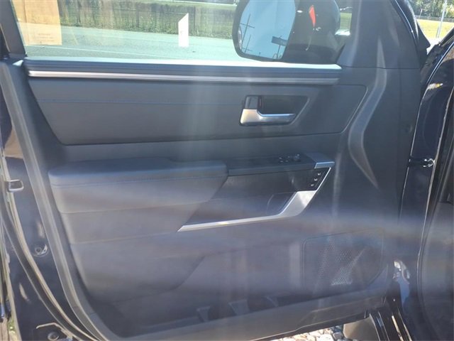 Used 2025 Toyota Tundra Platinum image 23
