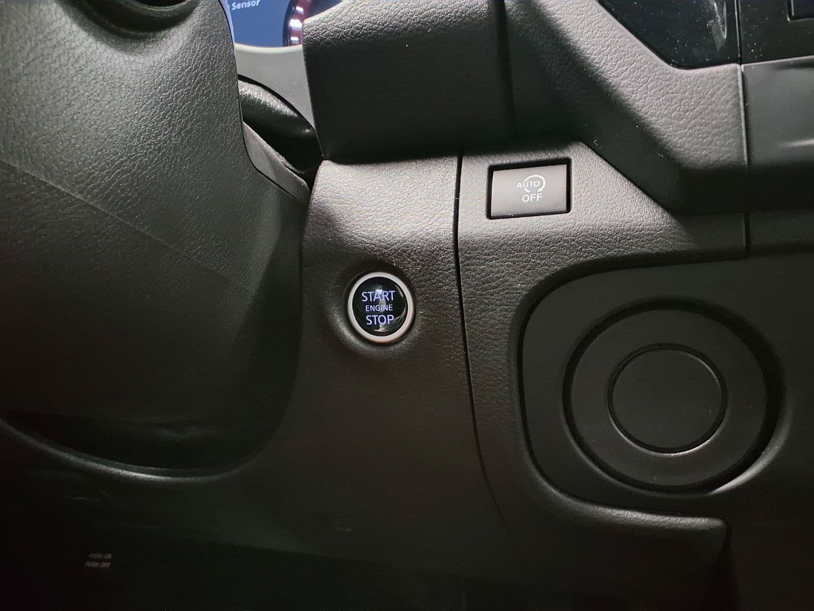 Used 2025 Nissan Frontier Pro-X RWD image 29