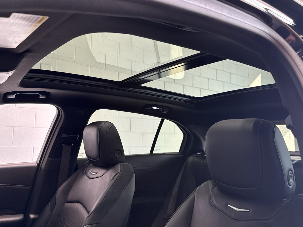 Used 2024 Cadillac XT4 Sport AWD/4WD image 37