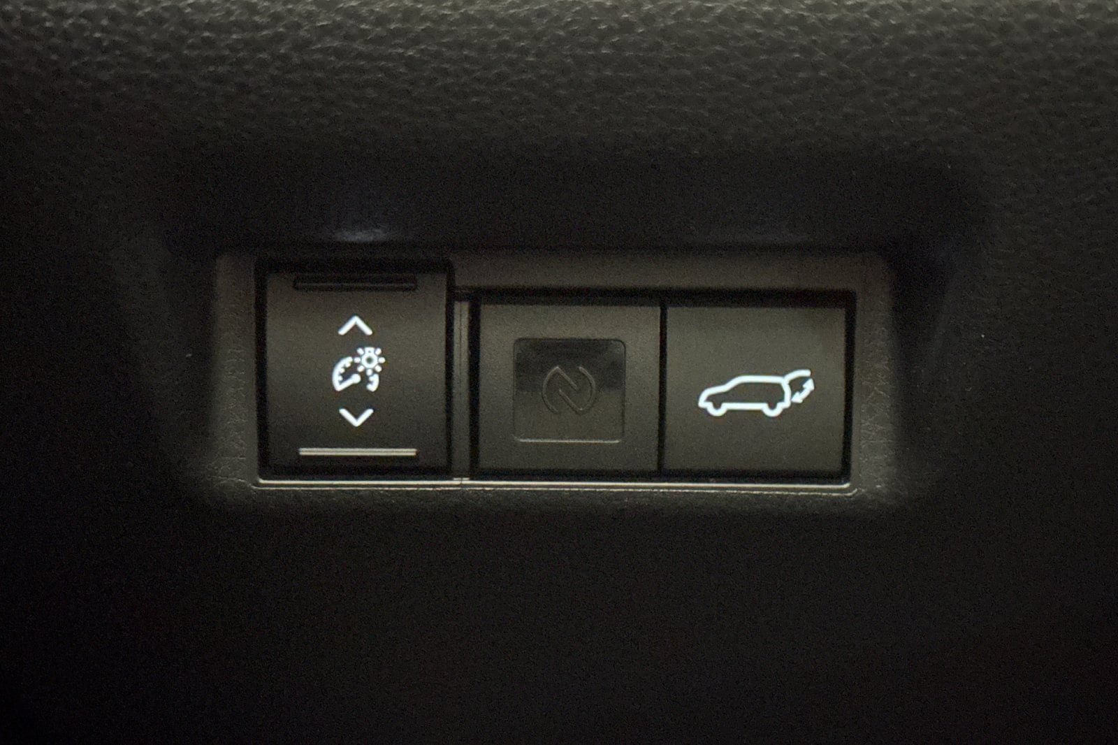 New 2026 Toyota RAV4 XSE AWD/4WD image 32