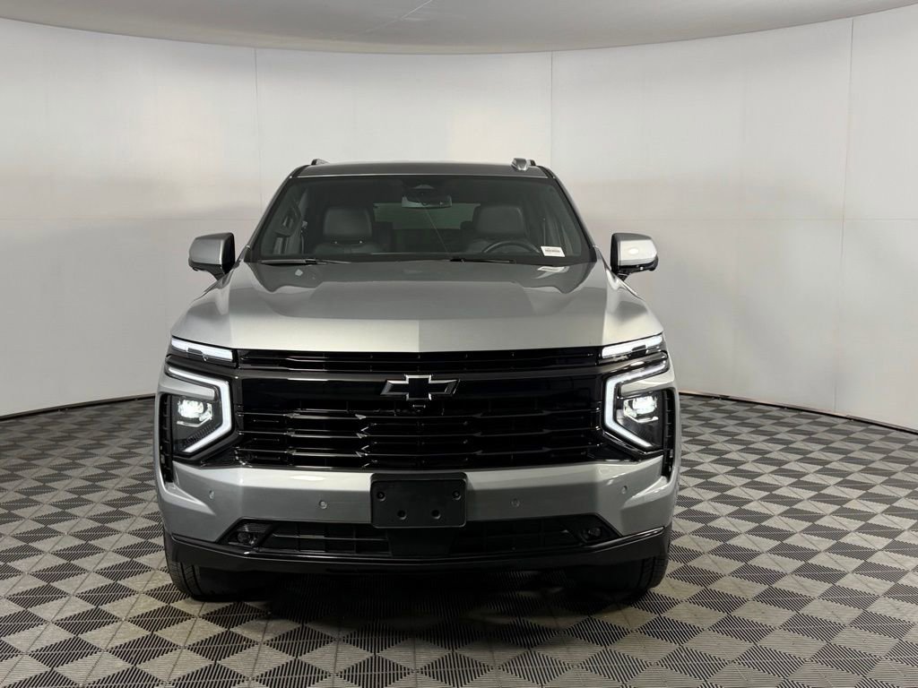 Used 2025 Chevrolet Suburban RST RWD image 10