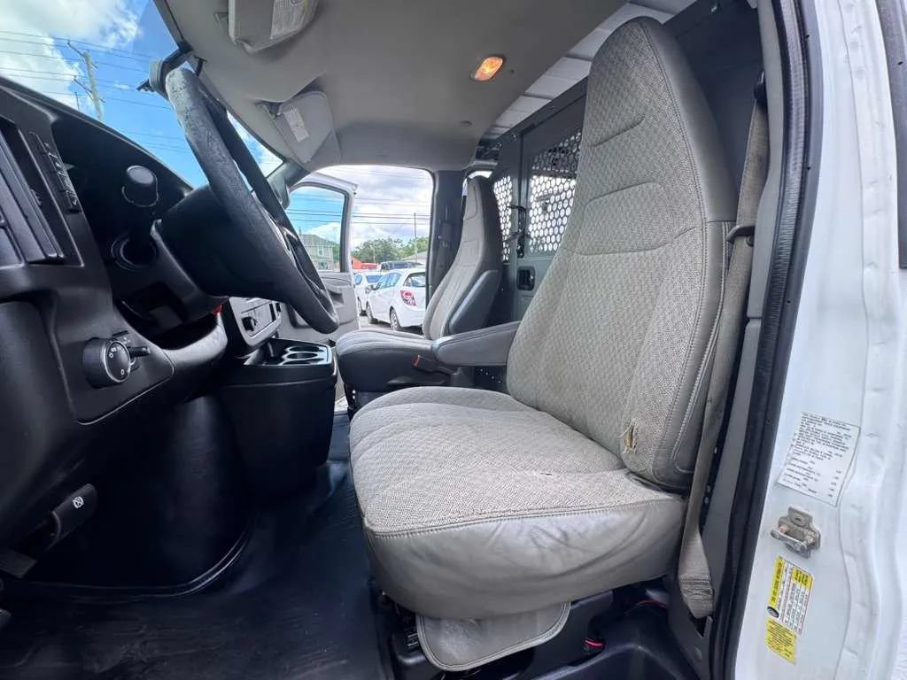 Used 2016 Chevrolet Express 2500 RWD image 14