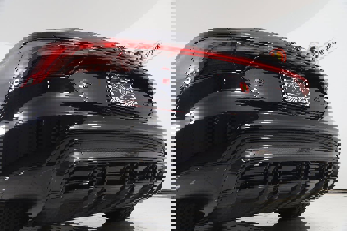 Used 2024 Audi RS e-tron GT w/ Carbon Performance Package image 38