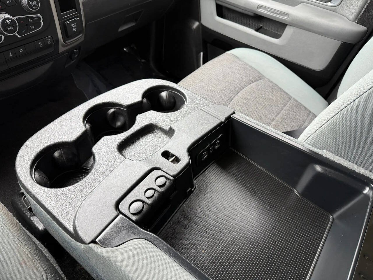Used 2018 RAM 1500 Big Horn RWD image 13