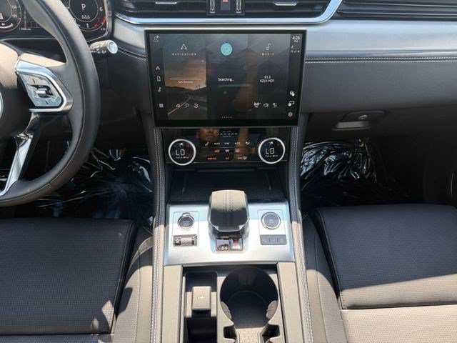 Used 2026 Jaguar F-PACE R-Dynamic S AWD/4WD image 15