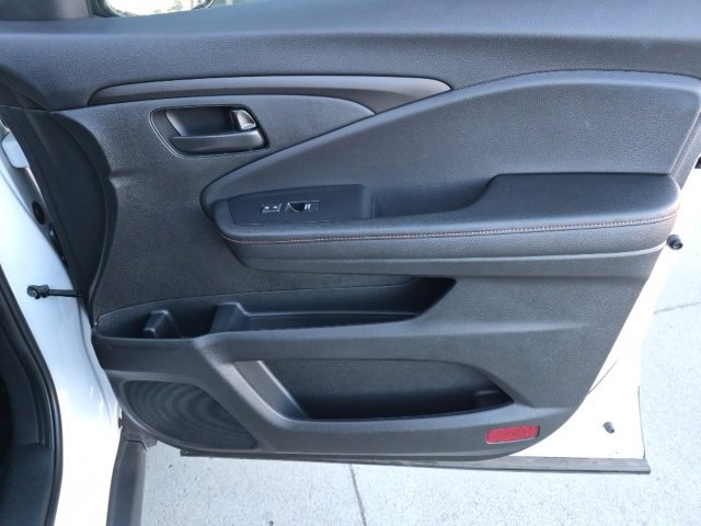 Used 2025 Honda Ridgeline TrailSport image 32