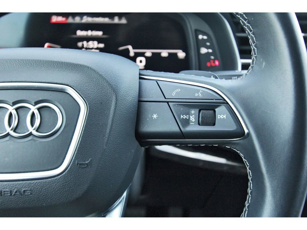 Used 2025 Audi Q7 3.0T Premium Plus image 16