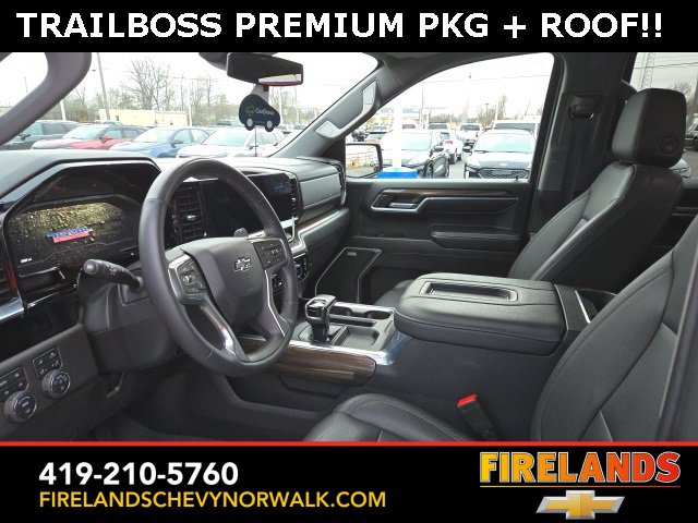 Certified 2022 Chevrolet Silverado 1500 LT Trail Boss w/ LT Trail Boss Premium Package image 3