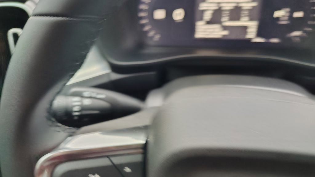 New 2026 Volvo XC40 B5 Ultra w/ Climate Package image 18