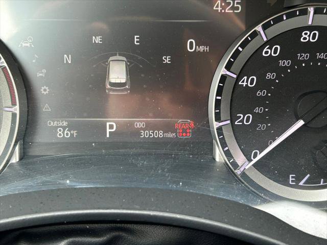 Certified 2025 Toyota Highlander XLE FWD image 38