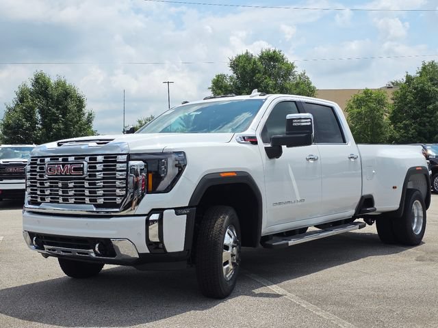 New 2026 GMC Sierra 3500 Denali w/ Denali Reserve Package AWD/4WD image 13