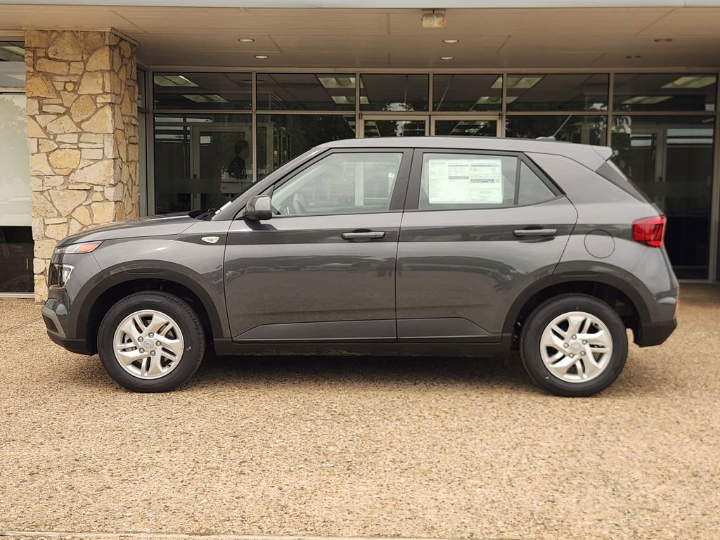 New 2026 Hyundai Venue SE FWD image 3