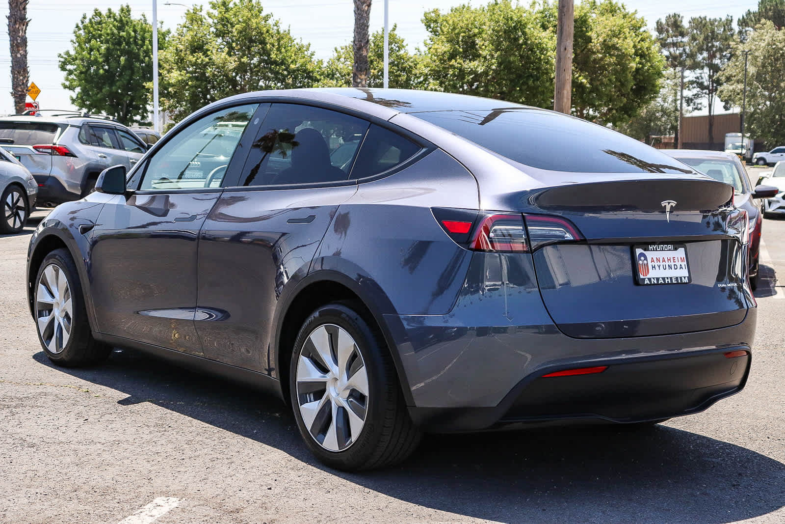 Used 2023 Tesla Model Y Long Range AWD/4WD image 9