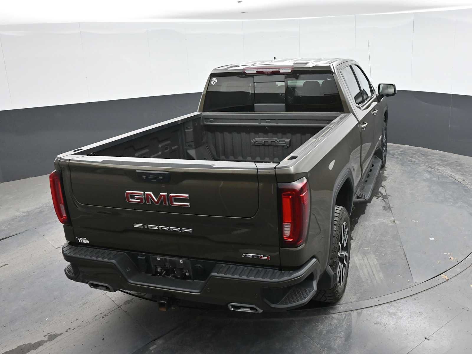 Used 2023 GMC Sierra 1500 AT4 w/ AT4 Premium Package AWD/4WD image 36