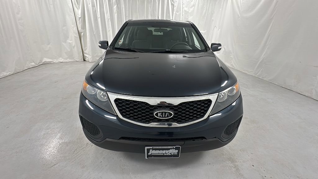 Used 2013 Kia Sorento LX w/ Third Row Pkg image 8