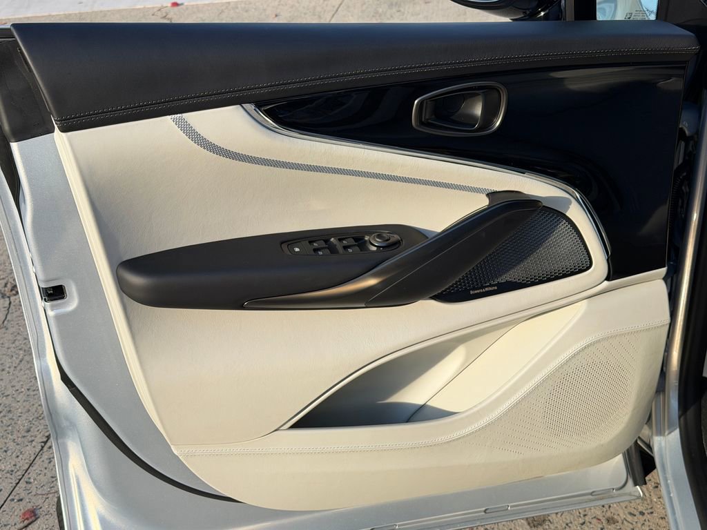 New 2026 Aston Martin DBX 707 image 16