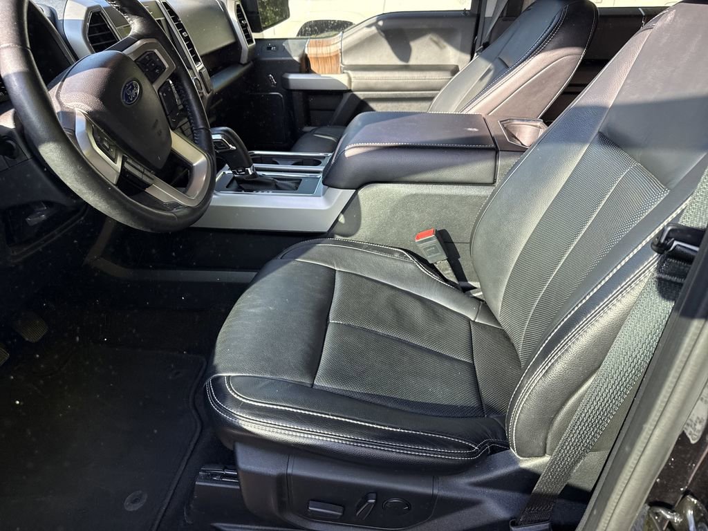 Used 2019 Ford F150 Lariat w/ Trailer Tow Package RWD image 23