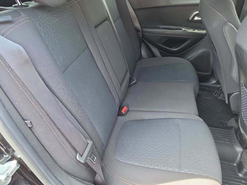 Used 2020 Chevrolet Trax LS w/ Tint and Cruise Package FWD image 24