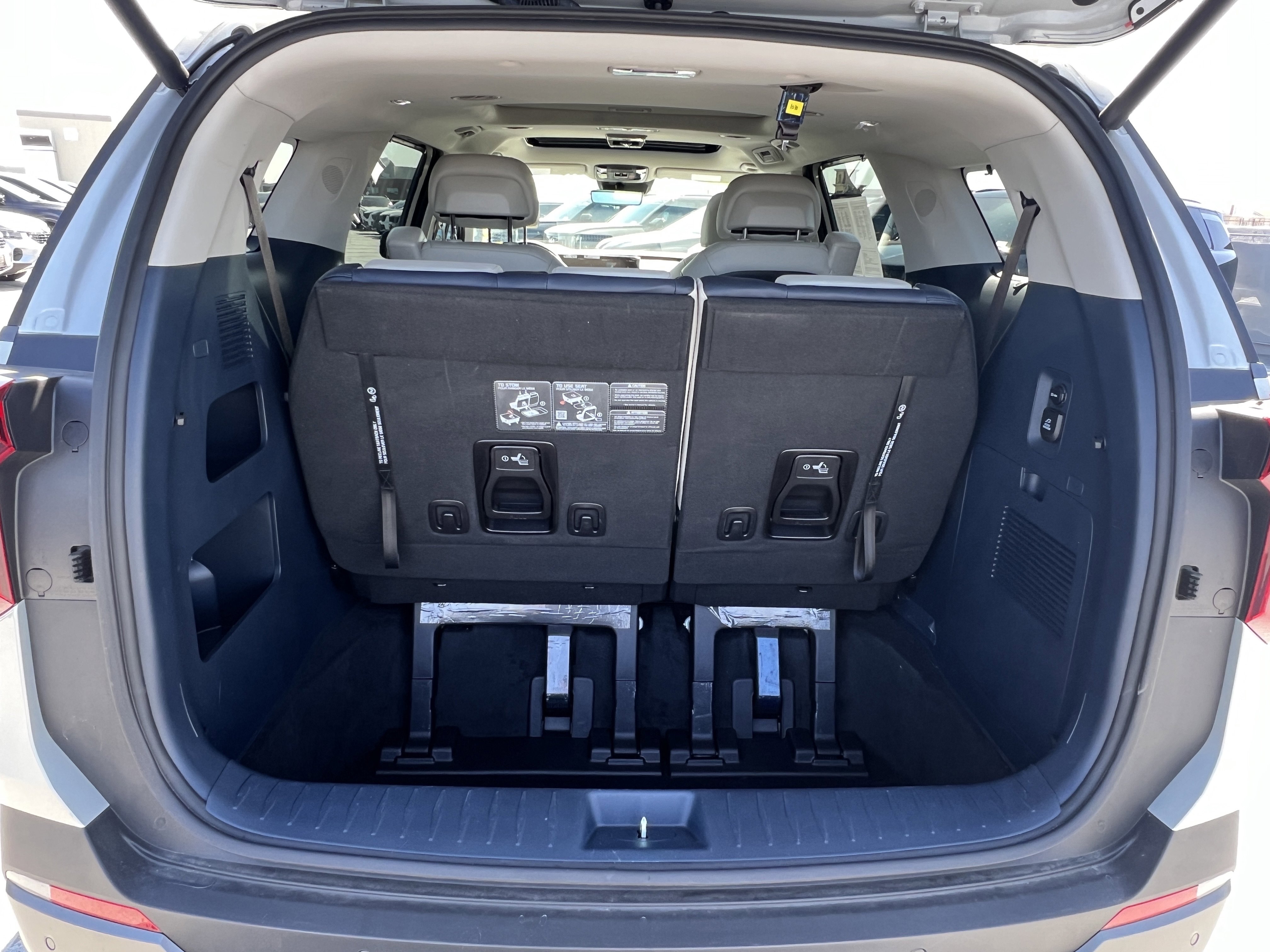 Certified 2026 Kia Carnival SX Prestige image 24