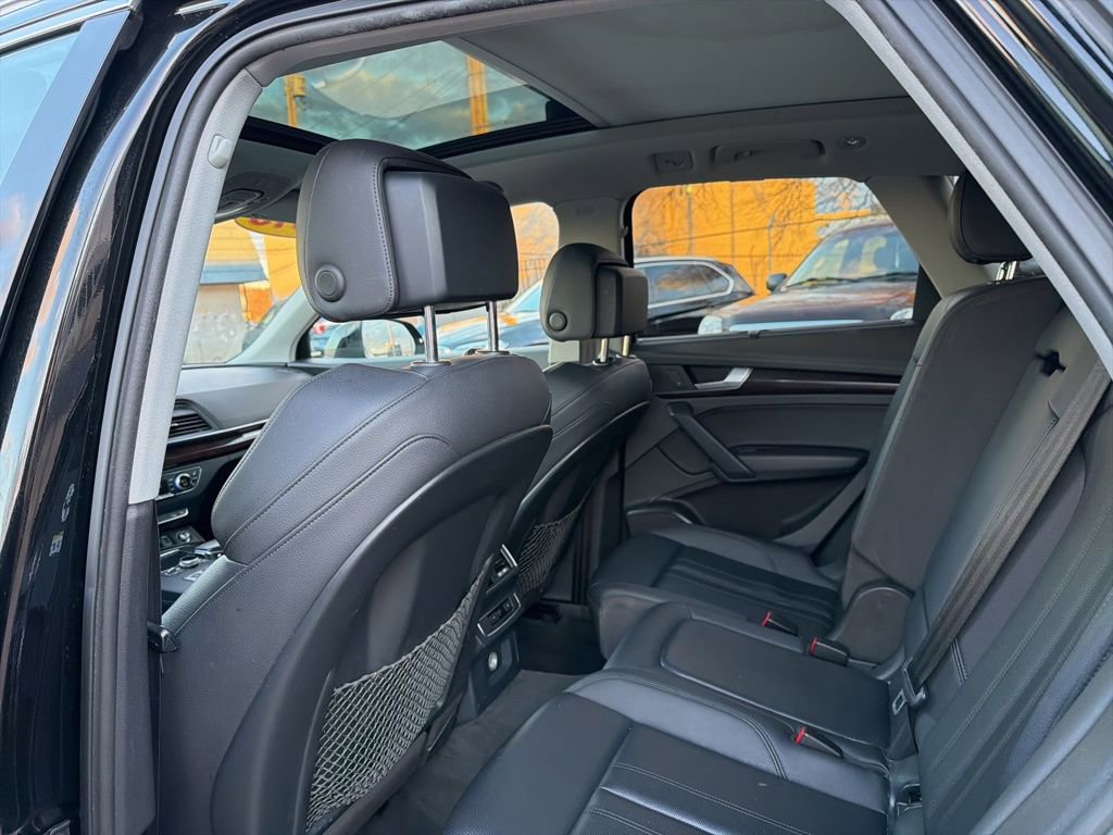 Used 2018 Audi Q5 2.0T Premium Plus w/ Premium Plus Package image 17