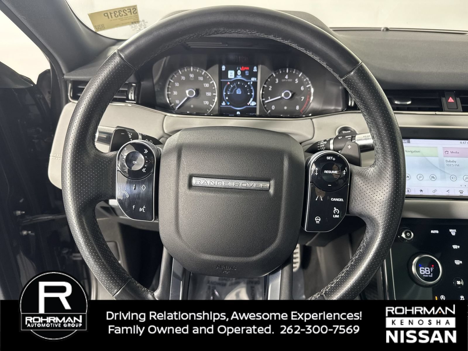 Used 2020 Land Rover Range Rover Evoque R-Dynamic S AWD/4WD image 11