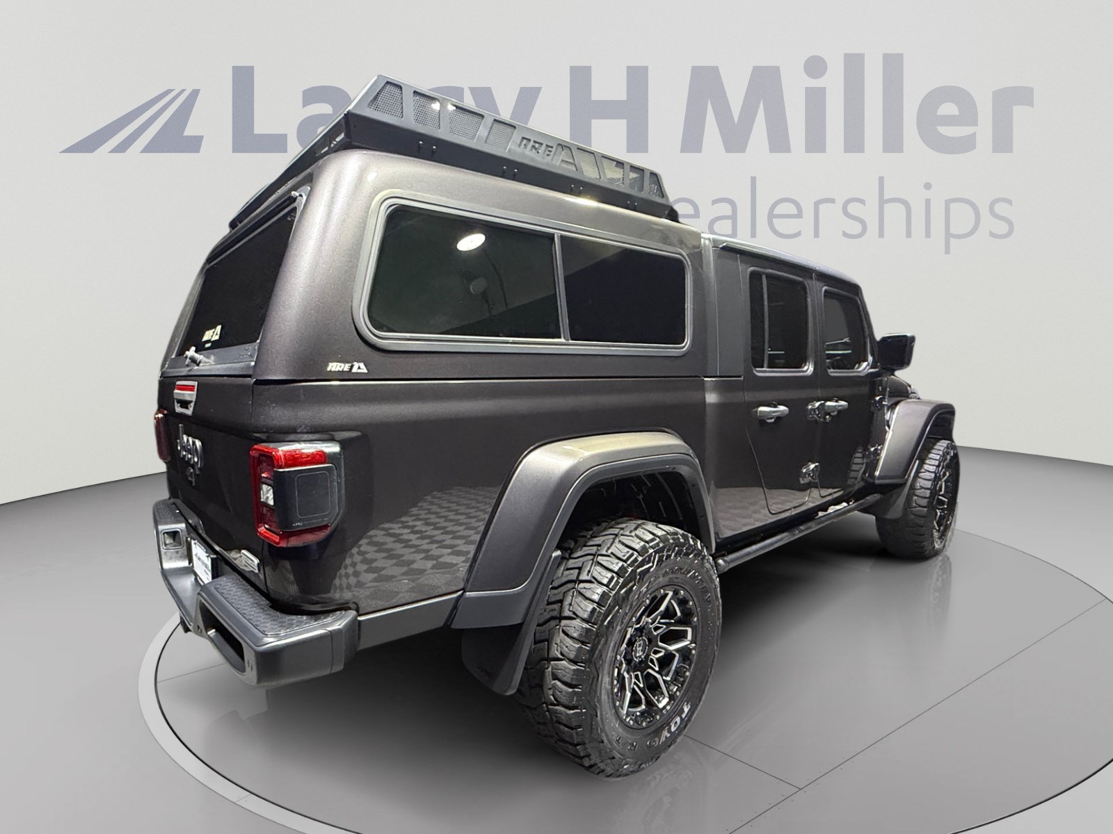 Used 2020 Jeep Gladiator Overland AWD/4WD image 5