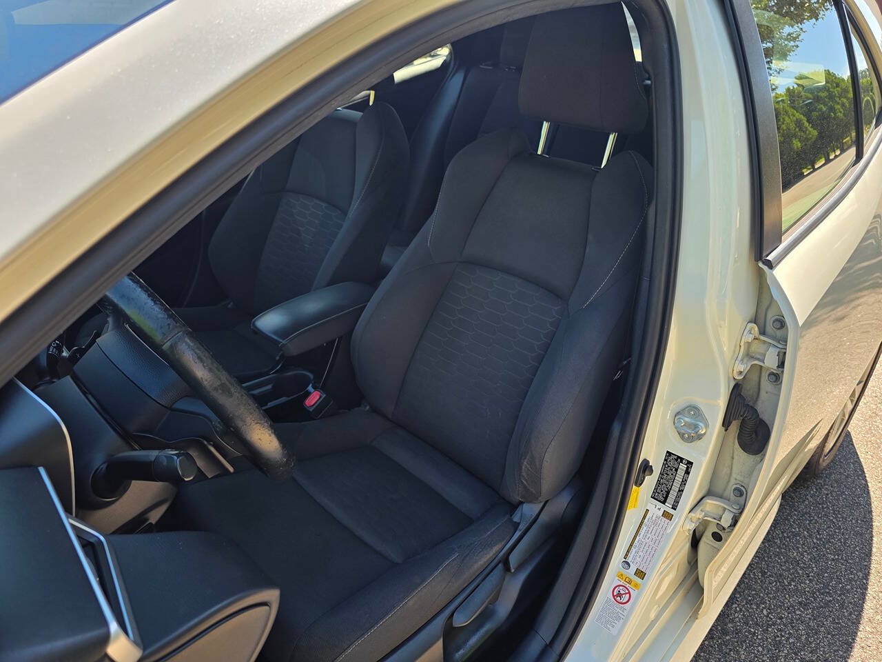 Used 2019 Toyota Corolla SE w/ SE Option Package FWD image 13