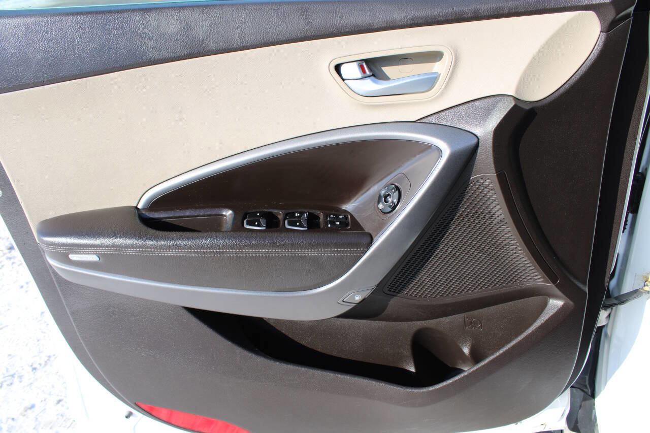 Used 2013 Hyundai Santa Fe Sport w/ Popular Equipment Pkg image 11