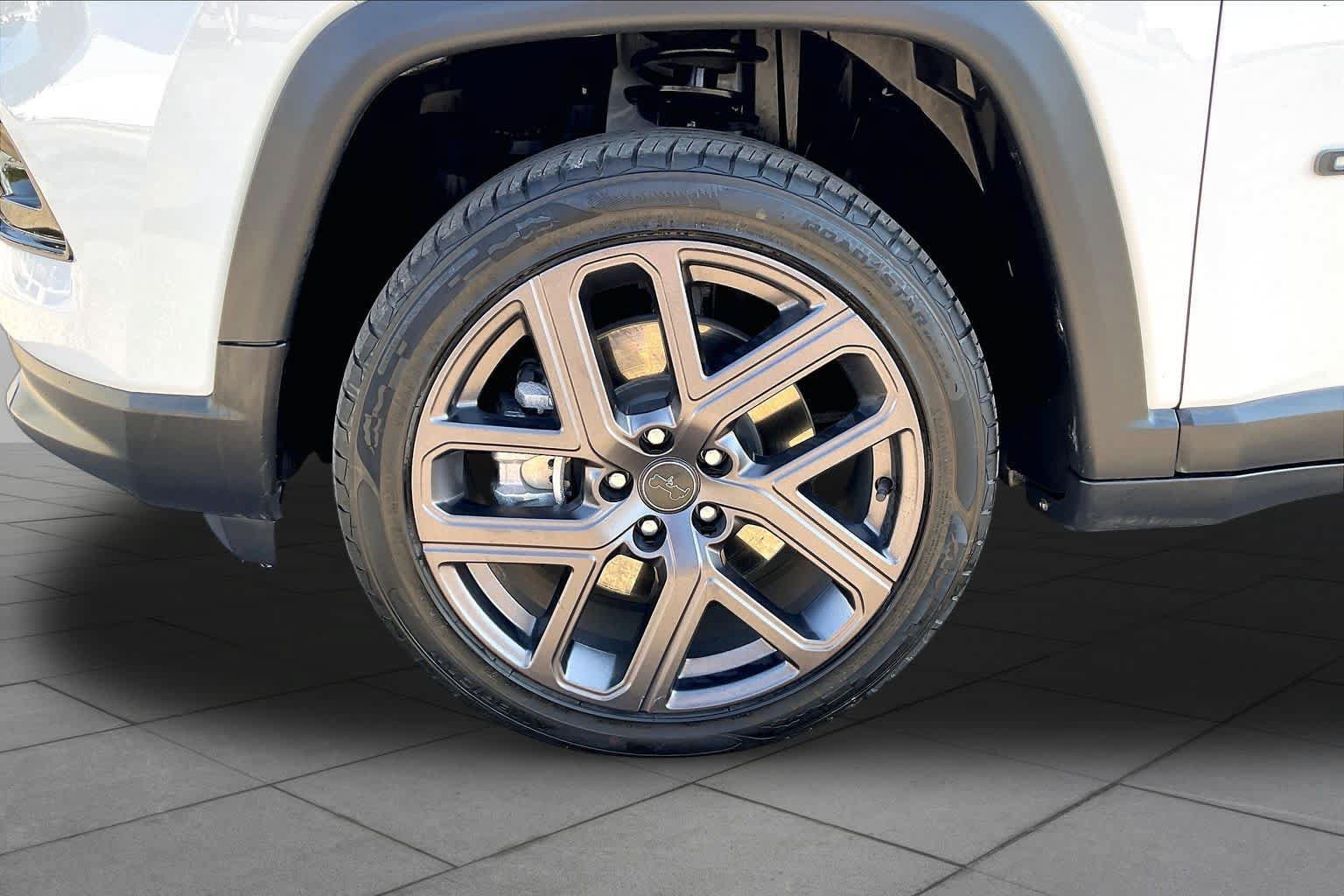 Used 2026 Jeep Compass Limited AWD/4WD image 9
