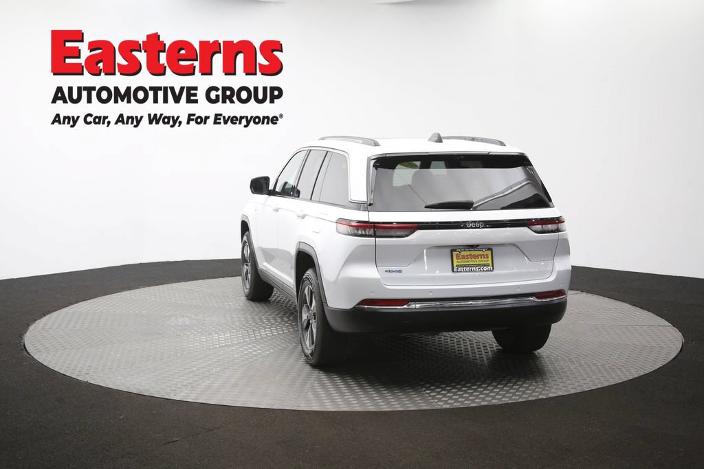 Used 2022 Jeep Grand Cherokee Limited 4xe w/ Luxury Tech Group II AWD/4WD image 39
