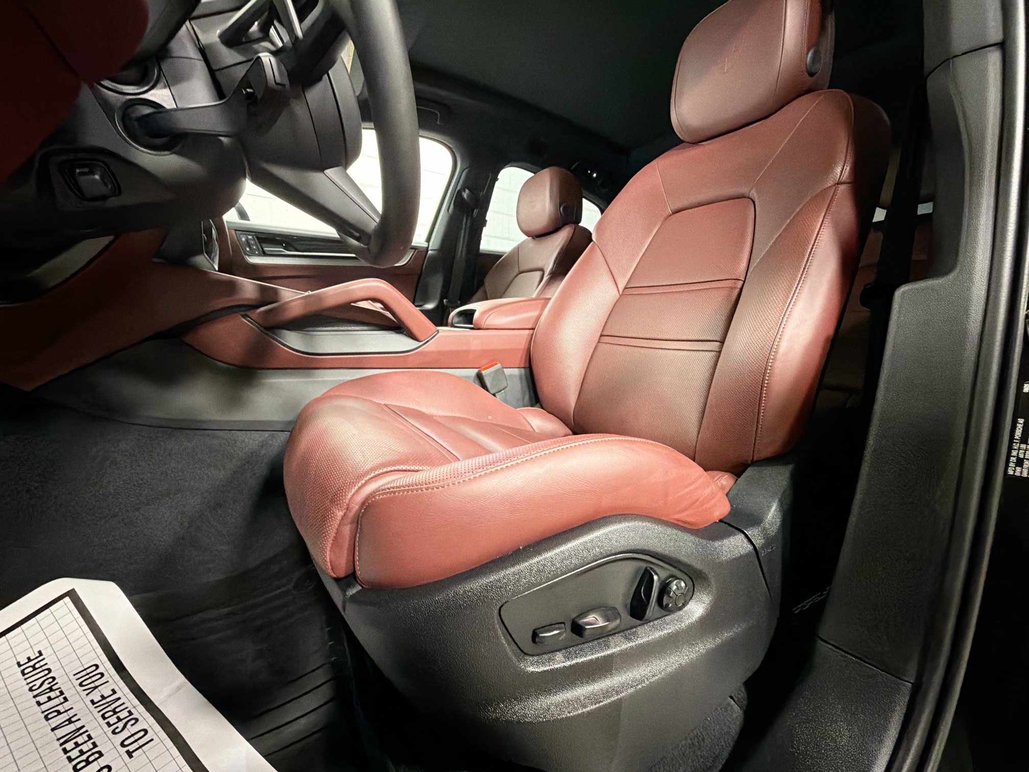 Certified 2026 Porsche Cayenne S AWD/4WD image 5