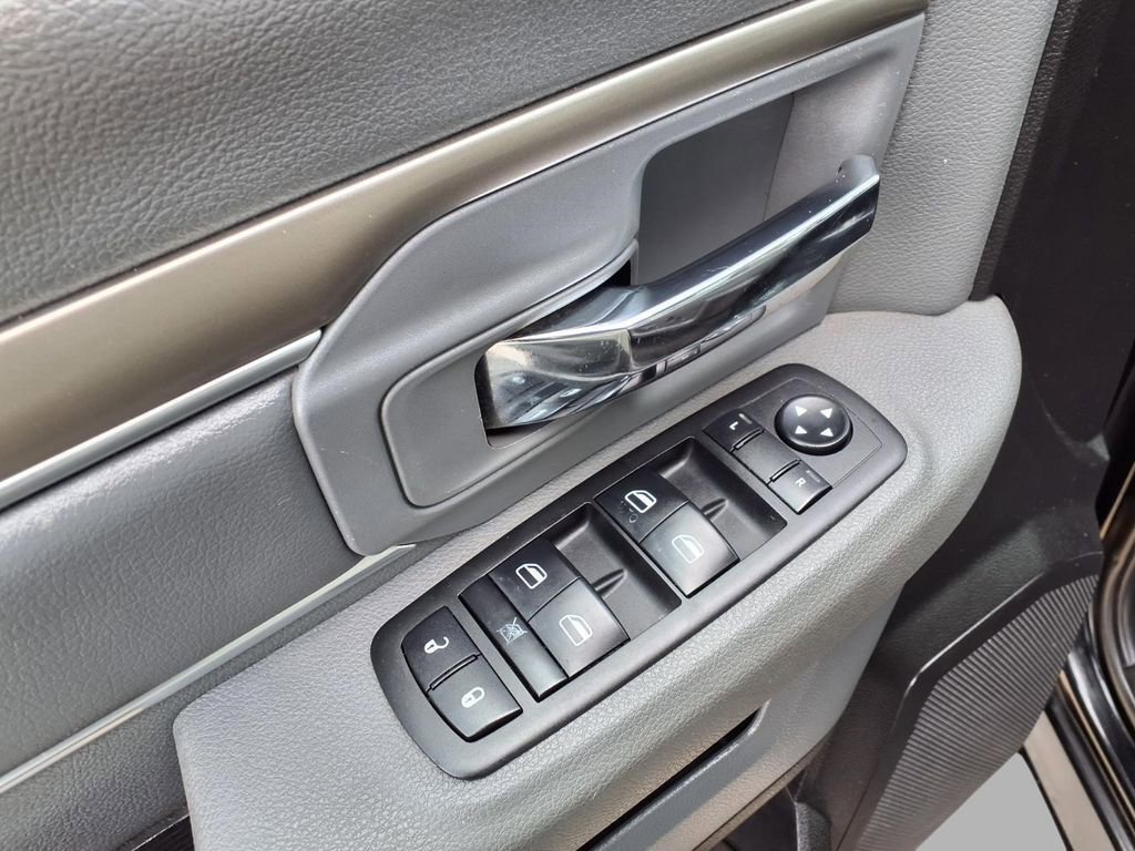 Used 2015 RAM 1500 Big Horn AWD/4WD image 19