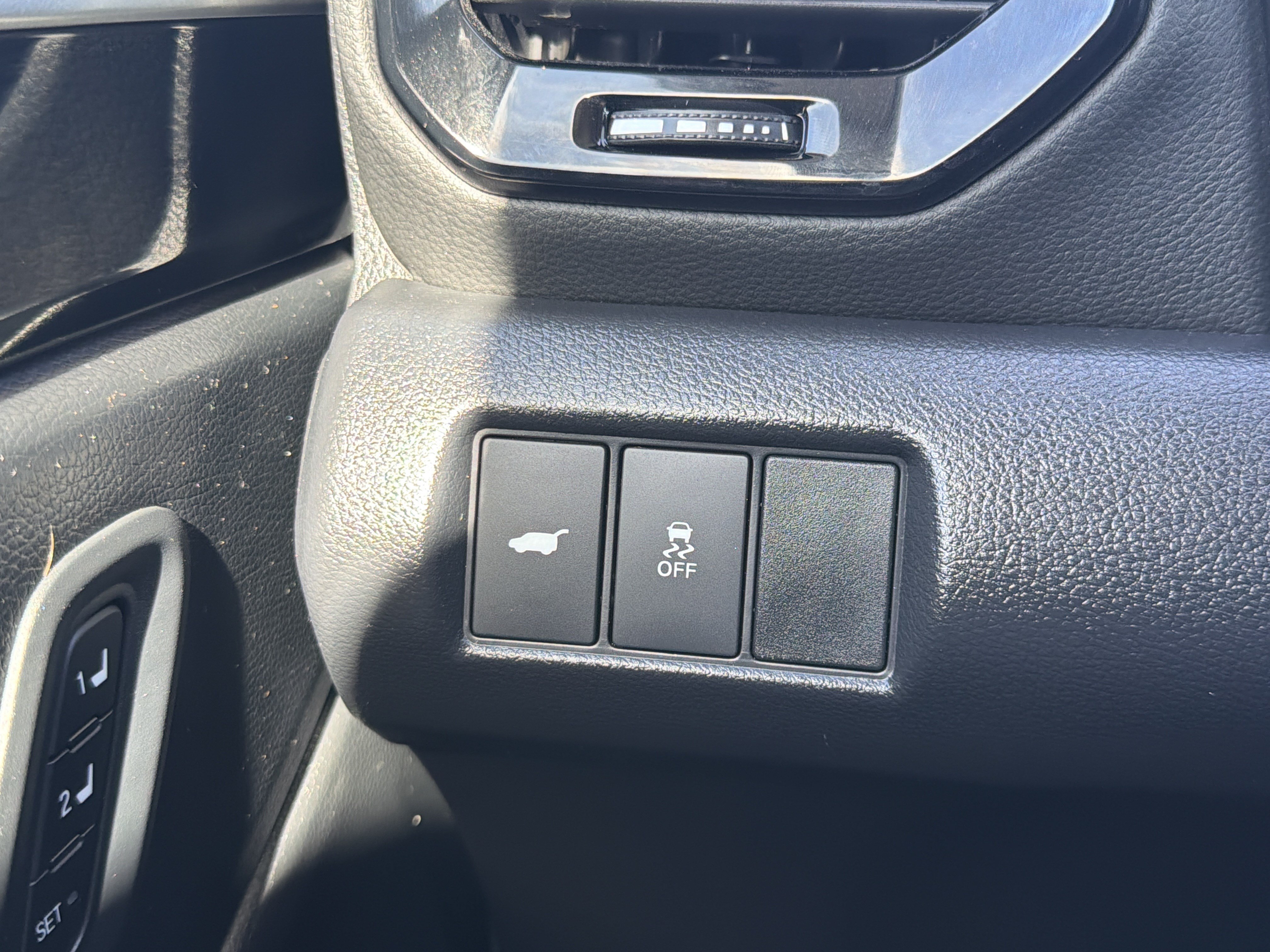 Used 2025 Honda Pilot EX-L image 13
