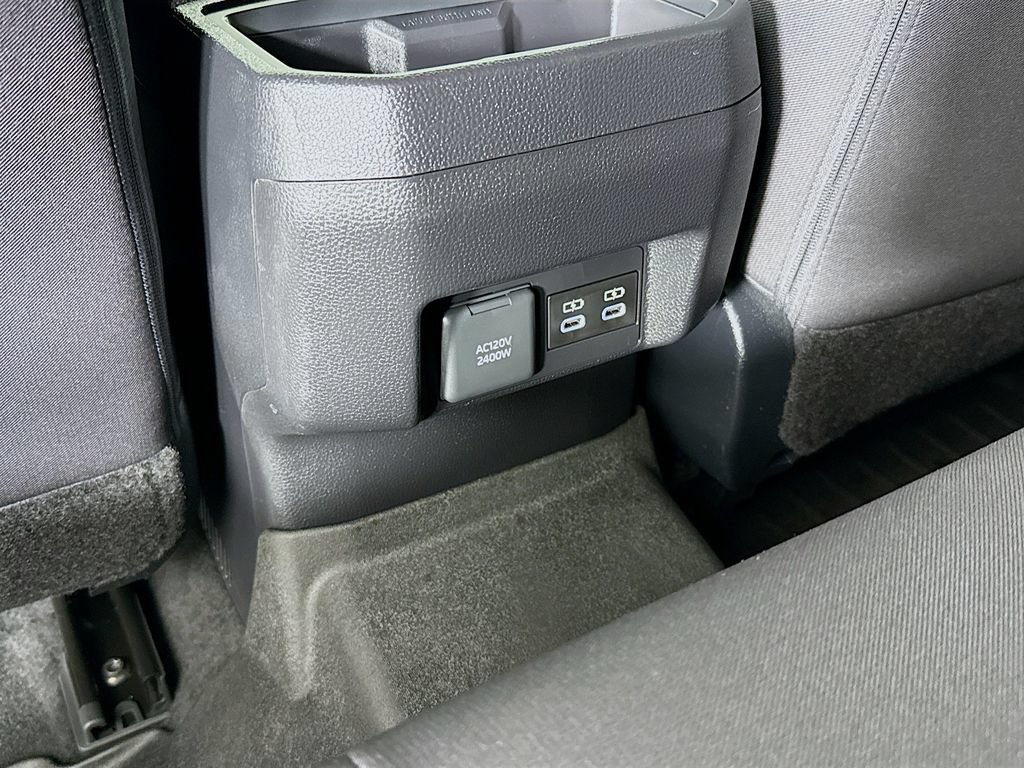 Certified 2024 Toyota Tacoma TRD Off-Road AWD/4WD image 26