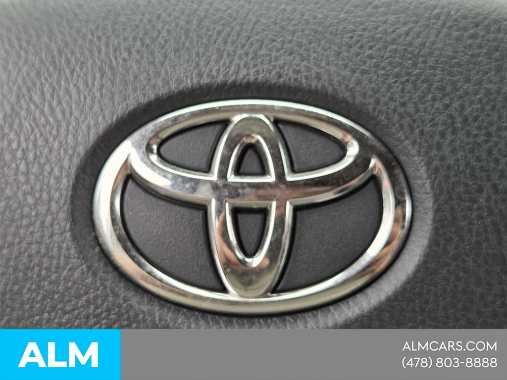 Used 2022 Toyota Camry SE w/ Convenience Package FWD image 26