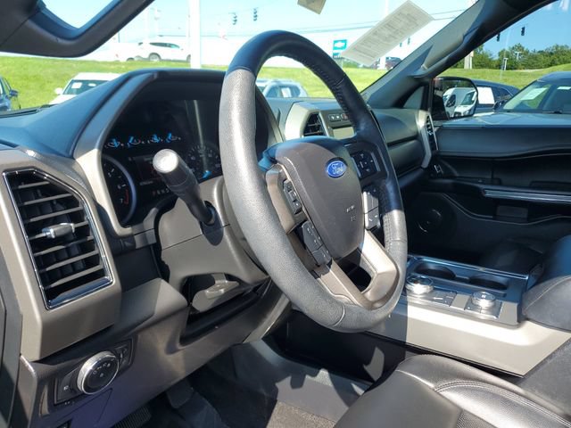 Used 2020 Ford Expedition XLT w/ Equipment Group 201A AWD/4WD image 18