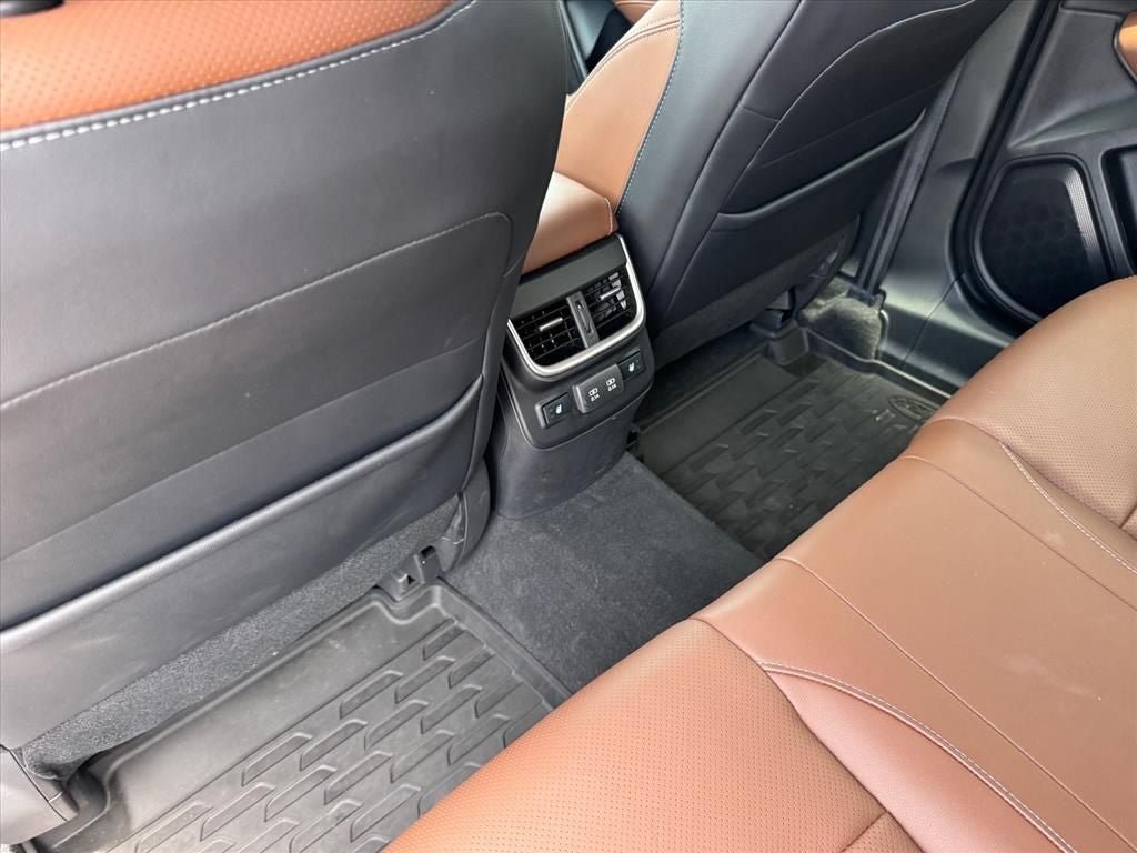 Used 2020 Subaru Outback Touring XT AWD/4WD image 12
