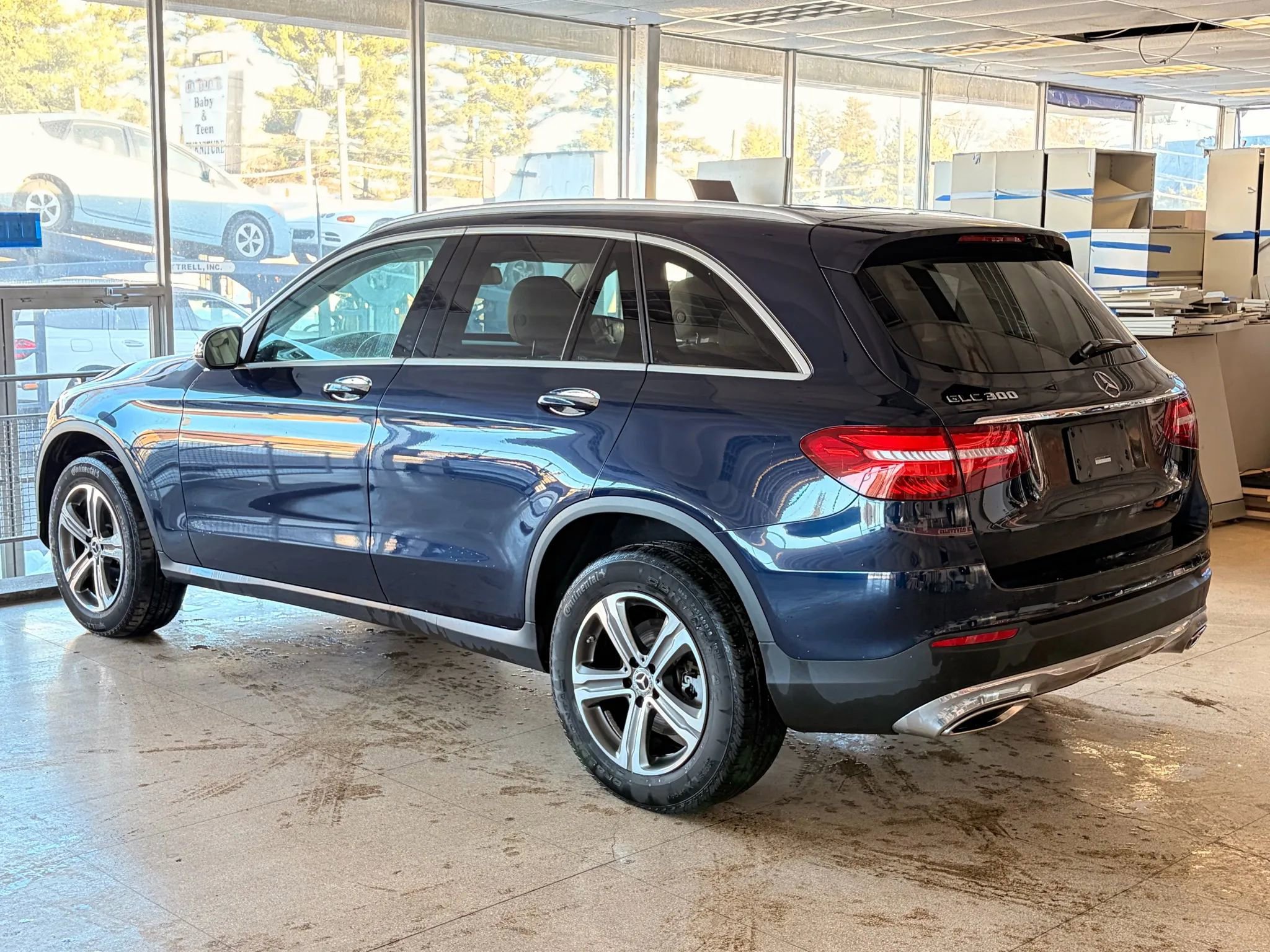 Used 2019 Mercedes-Benz GLC 300 4MATIC image 9