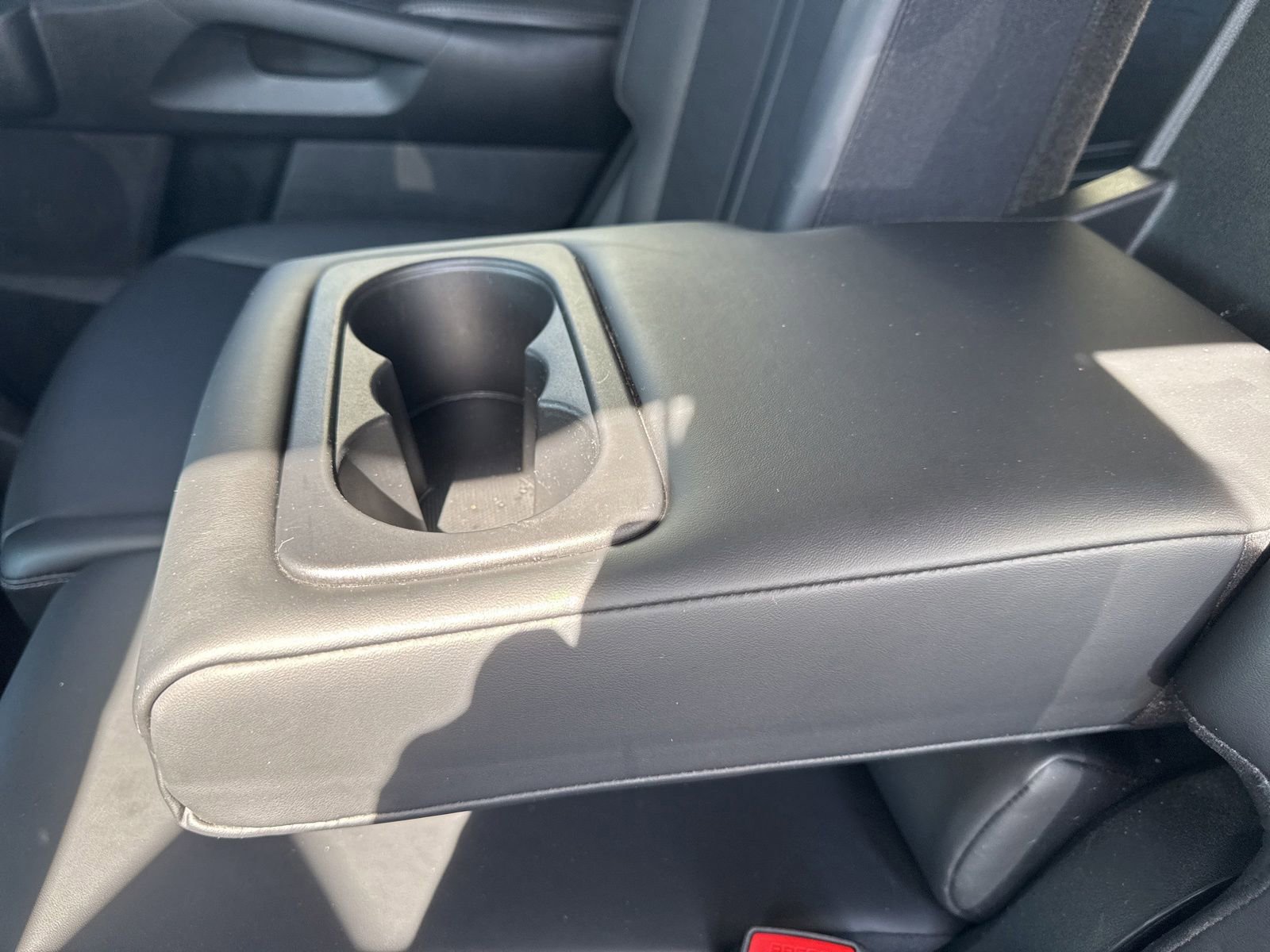 Used 2025 Kia Sorento S w/ Panoramic Sunroof Package FWD image 18