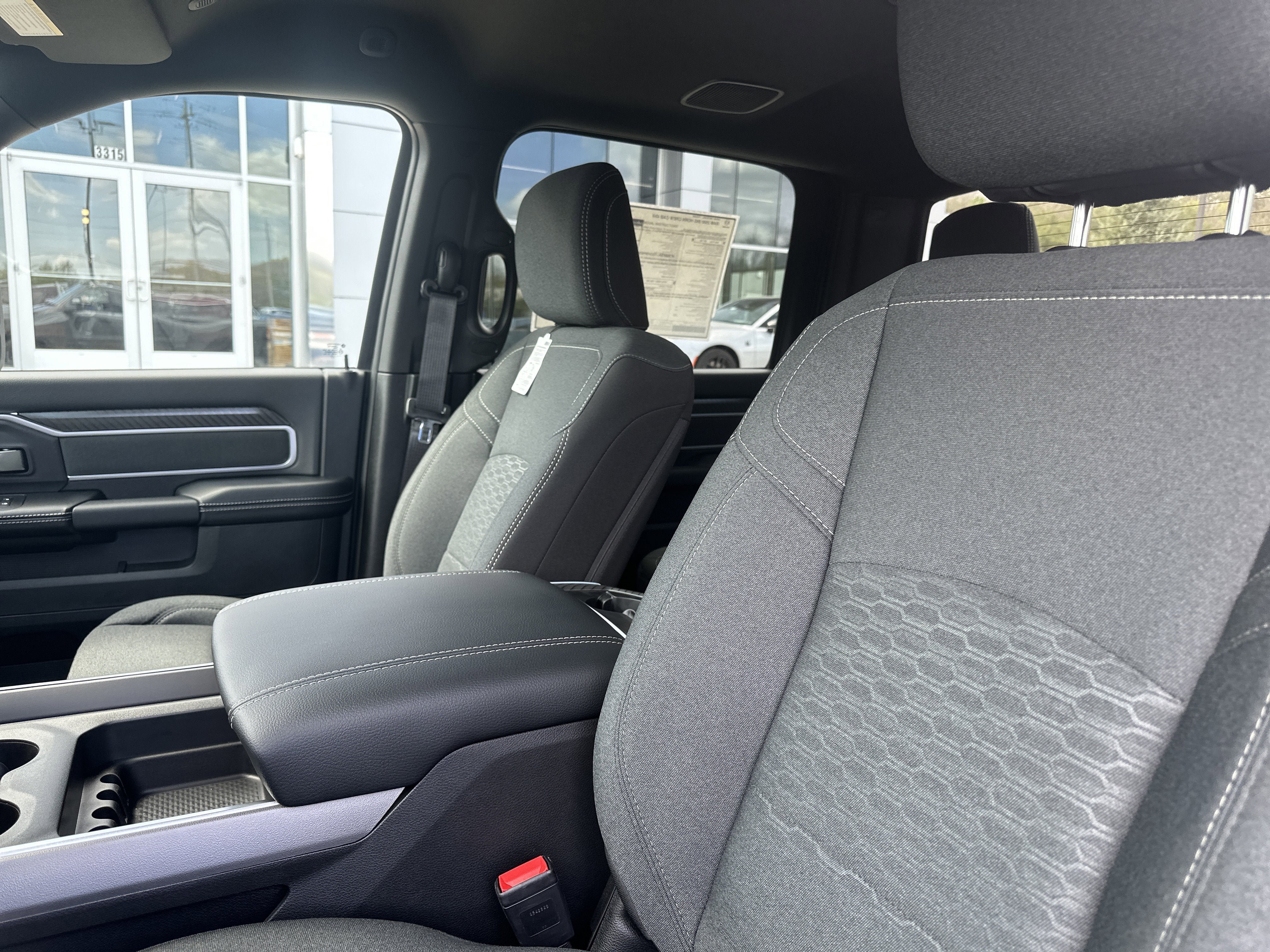 New 2026 RAM 2500 Big Horn AWD/4WD image 17