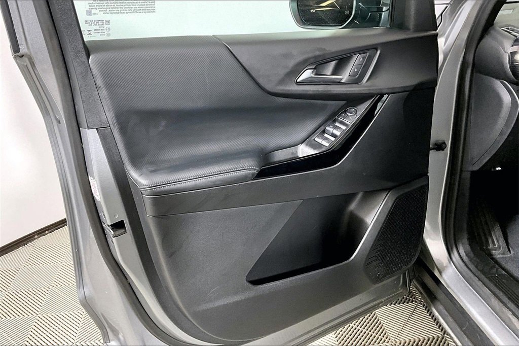 Used 2025 Chevrolet Equinox LT image 18