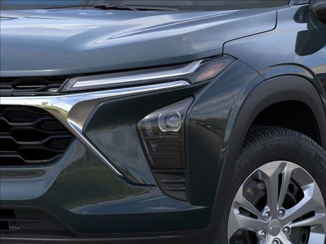 New 2026 Chevrolet Trax LS w/ Driver Confidence Package image 10