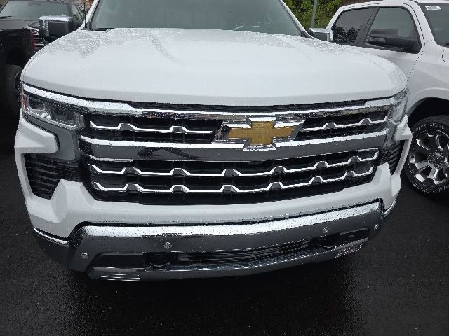 Used 2025 Chevrolet Silverado 1500 LTZ w/ Technology Package AWD/4WD image 21