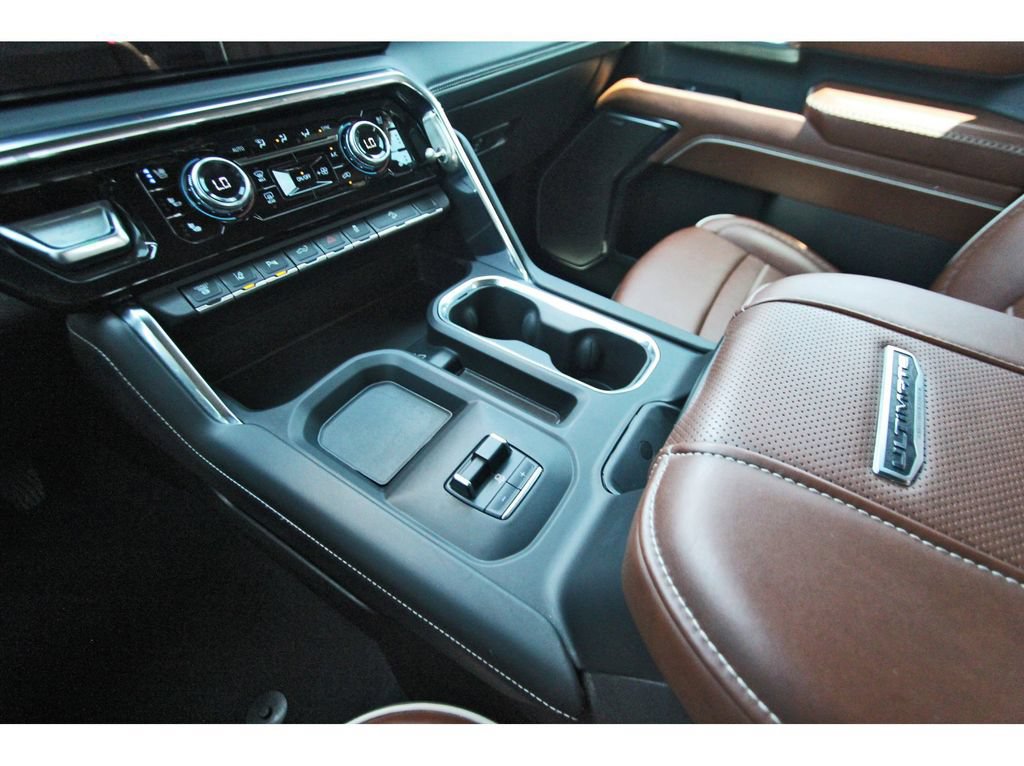 Used 2024 GMC Sierra 2500 Denali Ultimate w/ Snow Plow Prep/Camper Package AWD/4WD image 28