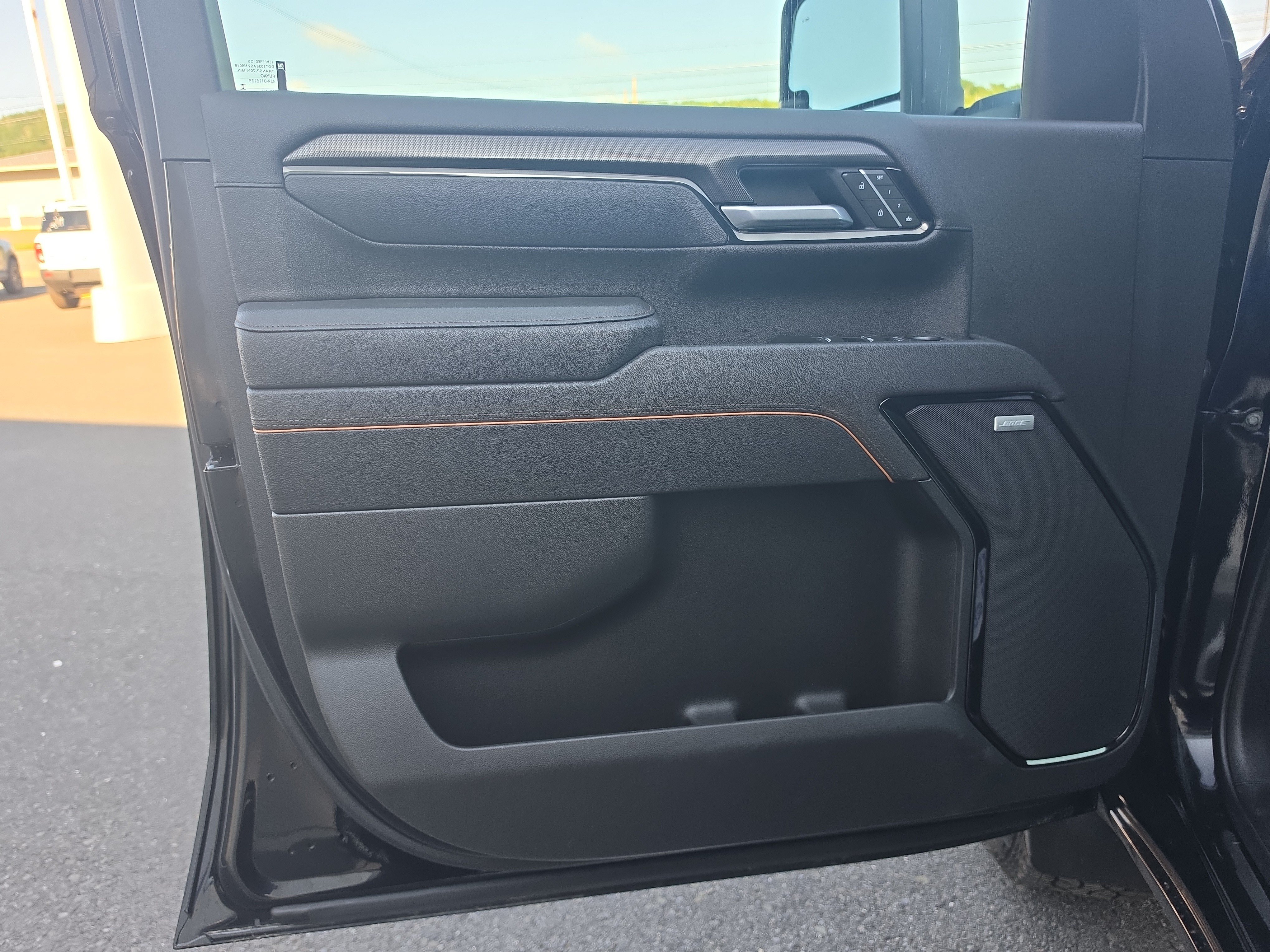 Used 2025 GMC Sierra 2500 AT4 AWD/4WD image 18