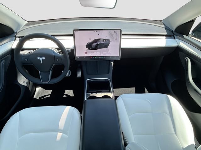 Used 2024 Tesla Model Y Performance AWD/4WD image 16