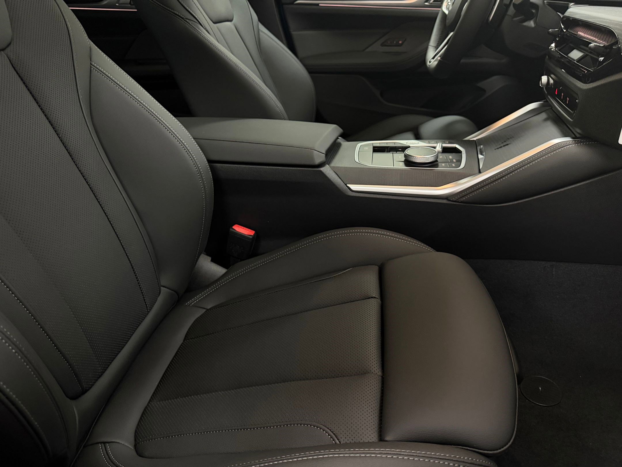 New 2026 BMW 430i xDrive w/ M Sport Package image 25